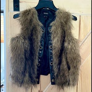 Xoxo Faux Fur Vest